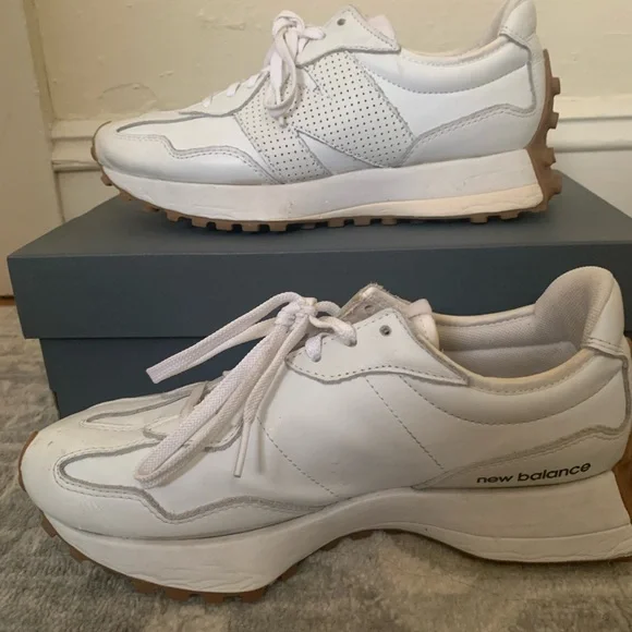 New Balance White Sneakers Modern Minimalist Design - Picture 2 of 9